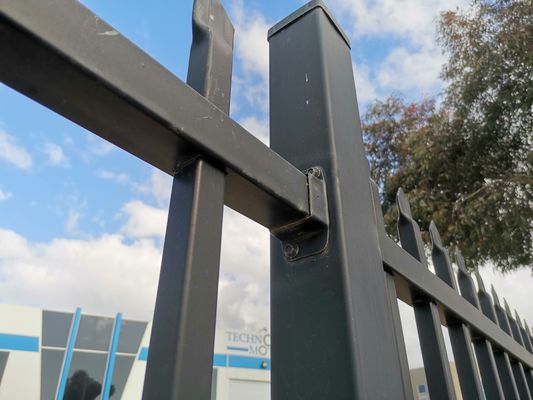 حصار فولادی لوله ای ساخته شده از آهن آهن برای مدرسه