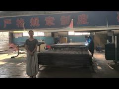 خوردگی مورچه کاملاً جوشیده شده 1.83*2.5m شبکه پنل حصار در تولید