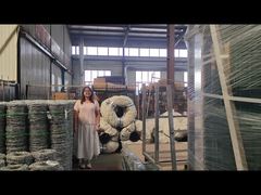 روش بسته‌بندی سیم خاردار مورد استفاده در بالای حصار سه‌بعدی