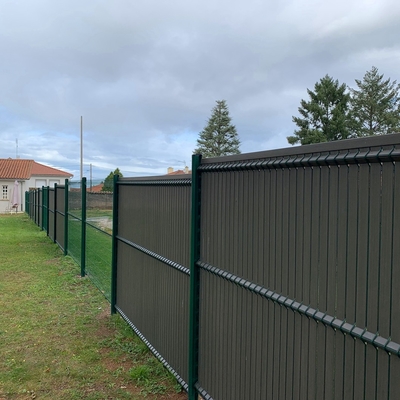 حصار گالوانیزه گرم گالوانیزه جوشکاری شده حصار باغ سیمی 1.5 - 3 متری قابل حمل