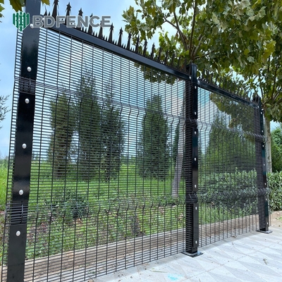 358 سیم میش Clearview فلز فولاد بیرونی Clear Security Fence Panels Clear View