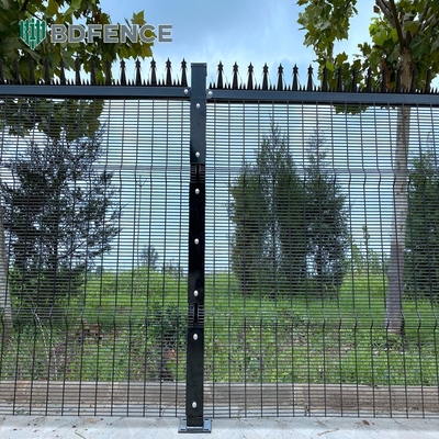 پانل های حصار قابل تنظیم با امنیت بالا حصار سیم شبکی کوچک معماری ضد صعود 358 حصار شبکی جوش یا امنیت