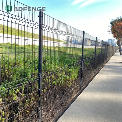 آسان مونتاژ پودر پوشانده شده 3d امنیت Welded Wire Mesh Fence V Wire Fence خم شده