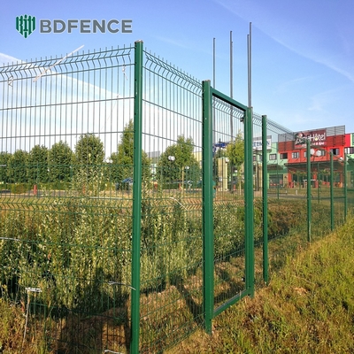 4 X 4 درب باغ فلزی 3D حصار Welded Wire Mesh 3D حصار با سیم فولاد کربن پایین