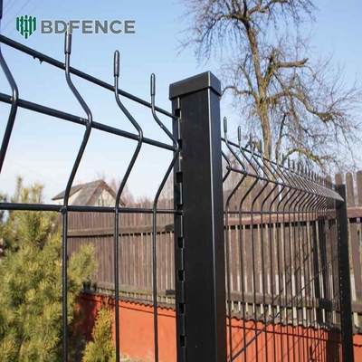 حفاظتی منحنی فلزی پودر PVC پوشش داده شده 3d Welded Wire Mesh Fence Panels
