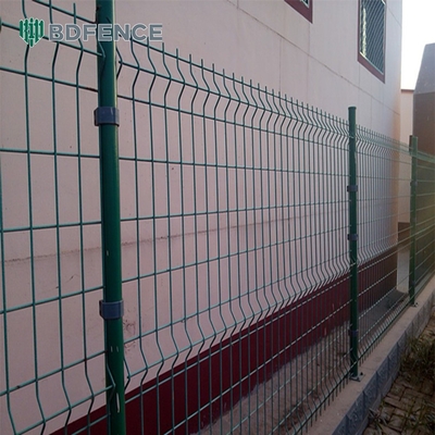 PVC پوشش داده شده 3d Welded Wire Mesh Fence Panel V خم کردن باغ منحنی