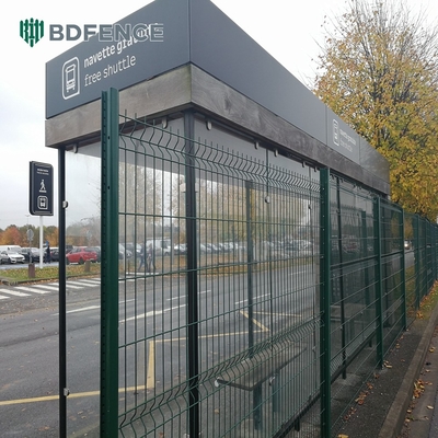 PVC پوشش داده شده 3d Welded Wire Mesh Fence Panel V خم کردن باغ منحنی