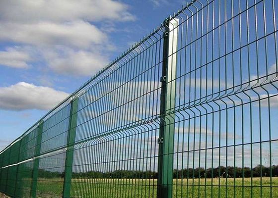 نرده امنیتی ISO9001 Giant Fence 50 * 150mm V Mesh