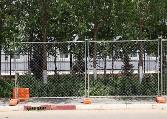 2.1*2.4m ساخت و ساز متحرک سایت گالوانیزه گرم آبپاش استرالیا پانل های حصار موقت