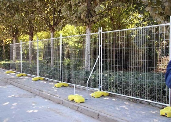 2.1M * 2.4m استرالیا سوراخ مربع حصار موقت قابل باز کردن