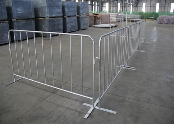 1.8mm ضخامت فلز فولاد قابل حمل ایمنی جاده ای عابران پیاده موقت کنترل جمعیت موانع برای کنترل ترافیک
