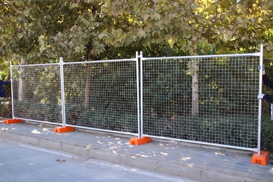 نرده ساختمانی Hdg W2.4m 32 * 1.5mm