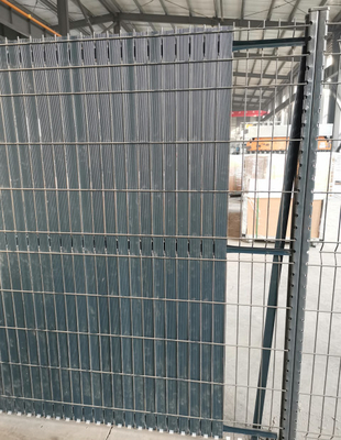 درب بیرونی 3d منحنی PVC پوشانده Welded Wire Mesh Fencing برای حفاظت از باغ و مزرعه 3d Fence